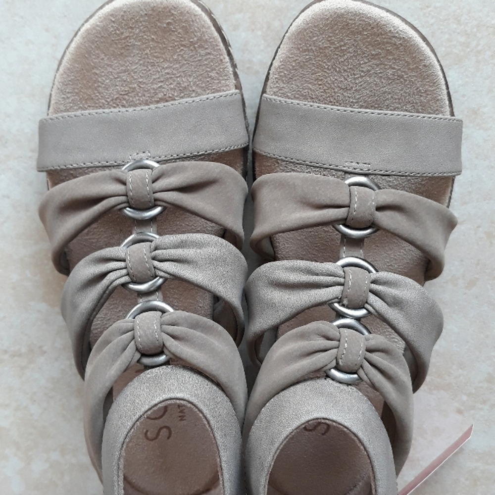 4x*Host Pick*Naturalizer Soul cute strappy sandals - Picture 6 of 8
